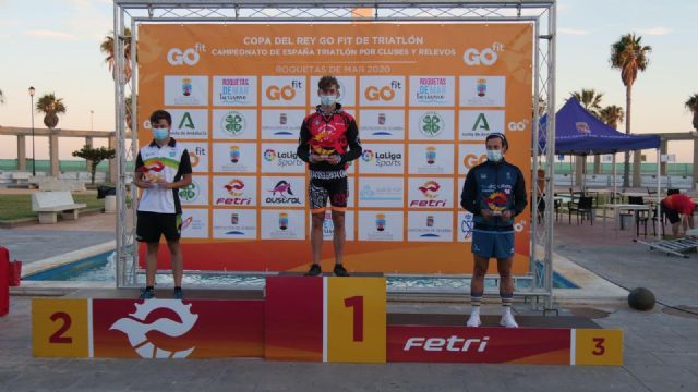 Oro y Plata, para Natalia Hidalgo y Laura Durán, y Bronce para el CT Águilas Primaflor, en el Campeonato de España de Triatlón por Clubes - 1, Foto 1