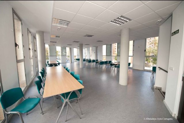 Los locales sociales retomarán actividades solo para menores de 65 y sin contacto físico - 1, Foto 1