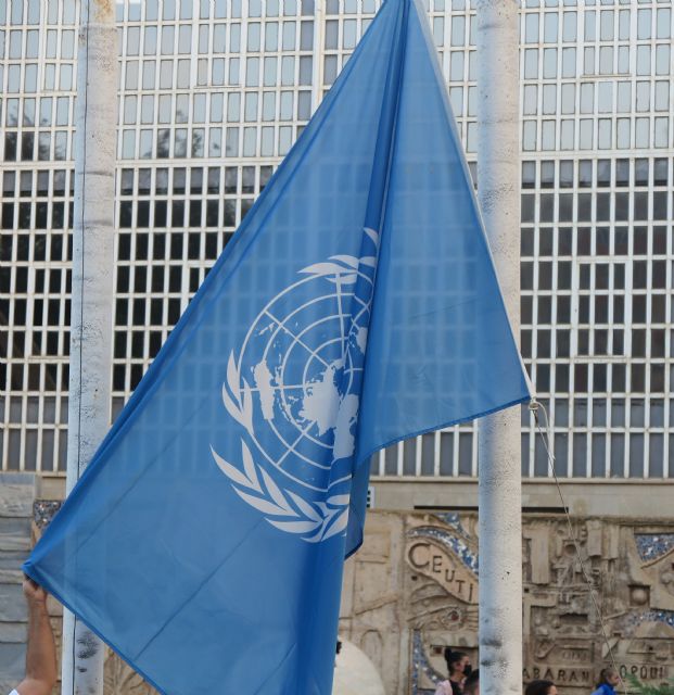 Las banderas de Naciones Unidas ondean en la Asamblea Regional - 2, Foto 2