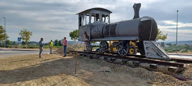 Comienzan las obras de adecuación de la rotonda de acceso a la localidad por la Gran Vía - 1, Foto 1