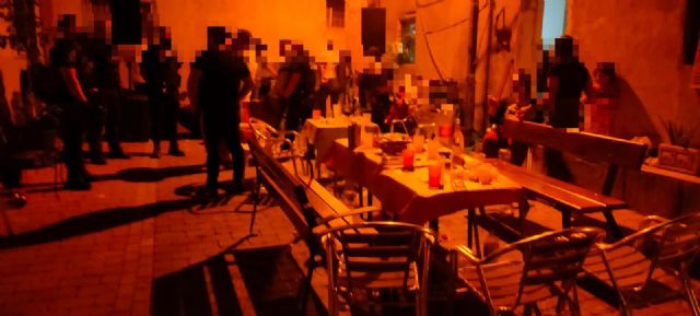 La Policía Local detiene a una persona por atentado a la autoridad e interpone cinco denuncias por desobediencia y organización de eventos sin autorización - 1, Foto 1