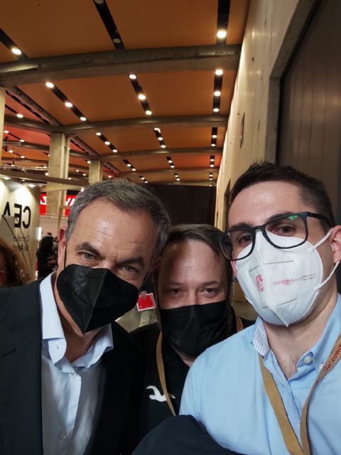 El Secretario General del PSOE de Totana, Víctor Balsas, ha participado este fin de semana en el 40 Congreso Federal de su partido, dentro de la delegación murciana, Foto 6