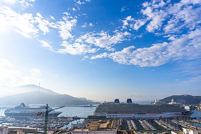 Más de 3.000 turistas alemanes e ingleses a bordo de dos cruceros podrán recorrer Cartagena y sus centros de interpretación de forma libre - 2, Foto 2