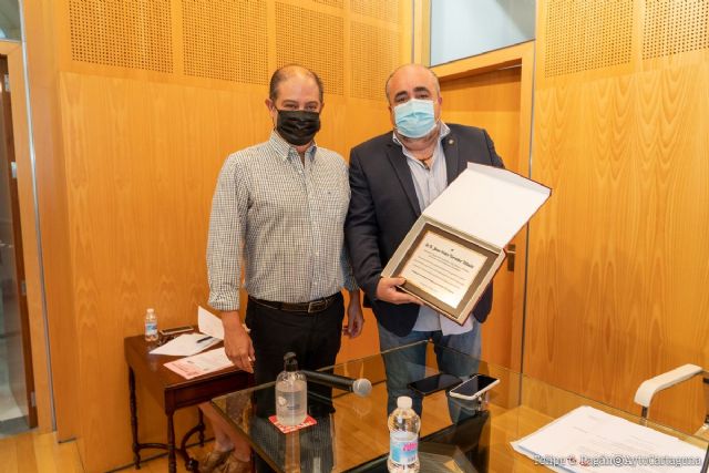 La Asociación de Vendedores de Mercados de Cartagena reconoce al edil Juan Pedro Torralba su apoyo al sector durante la pandemia - 1, Foto 1