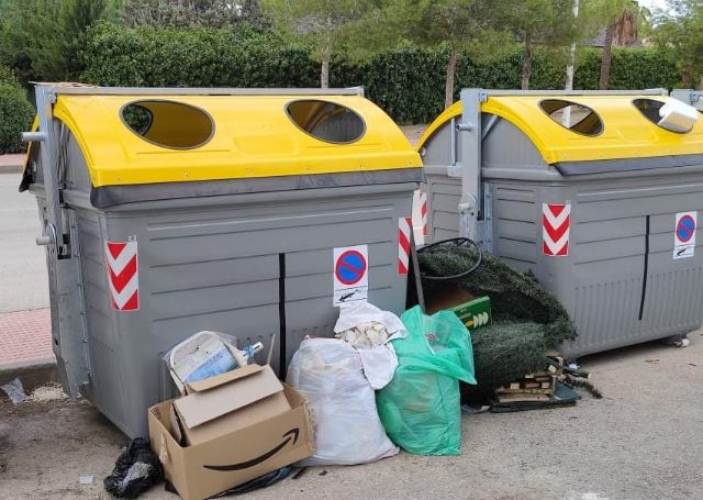 PP: El Gobierno PSOE - Podemos de Eliseo García elimina contenedores de recogida de residuos en La Alcayna - 1, Foto 1