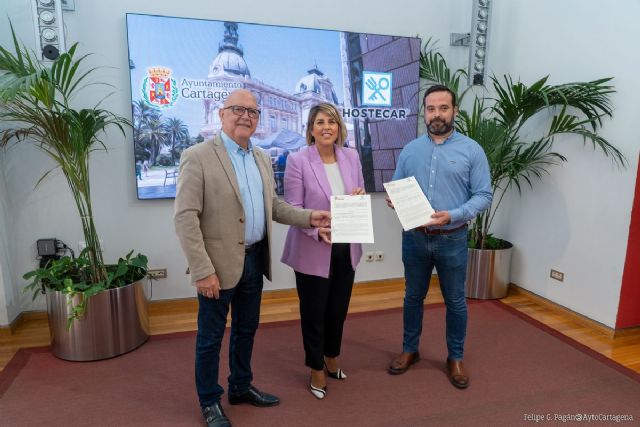 Ayuntamiento y Hostecar suscriben su primer convenio de colaboración para la dinamización y excelencia empresarial - 1, Foto 1