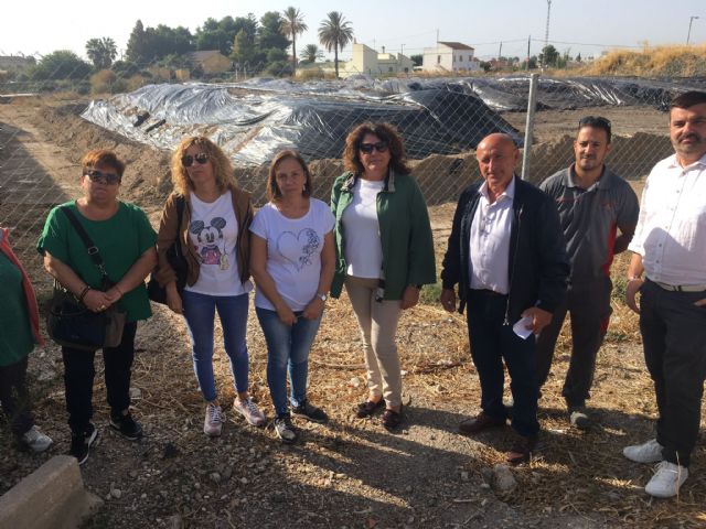 Denuncia vecinal vertidos ADIF - 1, Foto 1