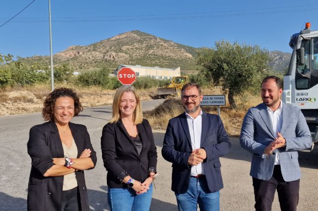 El Ayuntamiento de Lorca inicia la remodelación del tramo final de la carretera de Zarzadilla de Totana - 1, Foto 1