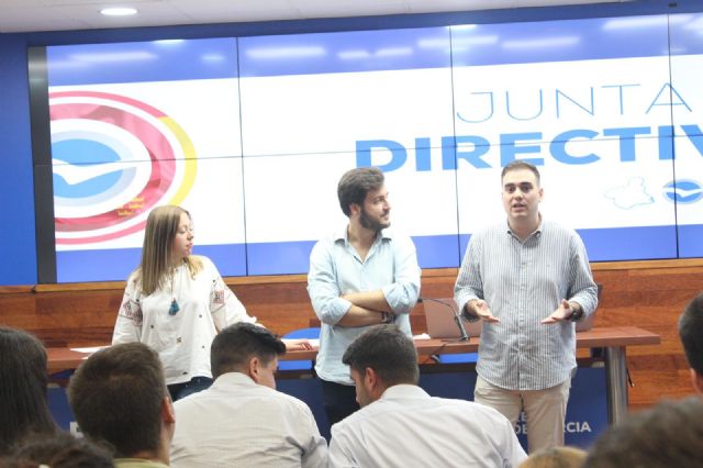 Un sólido equipo de Nuevas Generaciones presidido por Antonio Landáburu se pone en marcha con soluciones reales para los jóvenes de la Región - 1, Foto 1