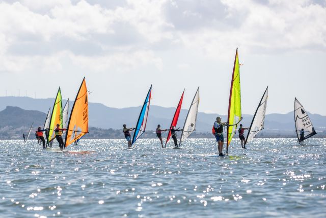 El Surfari Mar Menor vuelve a demostrar el potencial turístico y deportivo de la Costa Cálida - 1, Foto 1