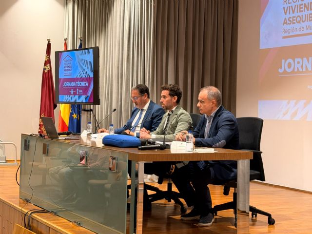 La Comunidad reúne a más de un centenar de técnicos municipales para facilitar la aplicación del decreto de Vivienda Asequible - 2, Foto 2