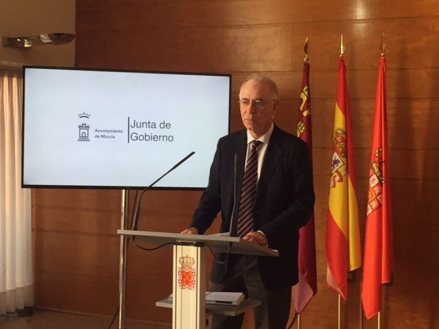 Urbanismo analiza 35.000 hectáreas de suelo urbano y urbanizable a través de un  vuelo fotogramétrico para iniciar la revisión del PGOU - 1, Foto 1