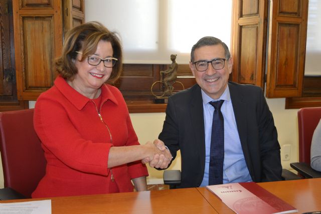 La UMU y el Colegio de Médicos firman un convenio para fomentar la precolegiación de estudiantes de últimos cursos de Medicina - 2, Foto 2