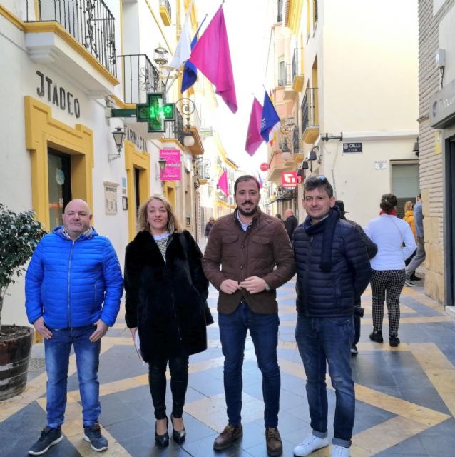 Engalanan las calles más céntricas de Lorca con motivo de las fiestas patronales de San Clemente - 1, Foto 1
