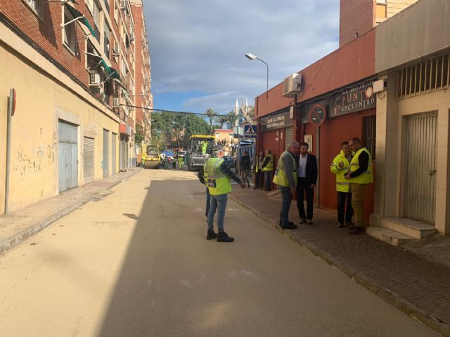 Comienzan las primeras pruebas para la instalación de un asfalto frío que reducirá la contaminación en Murcia - 2, Foto 2