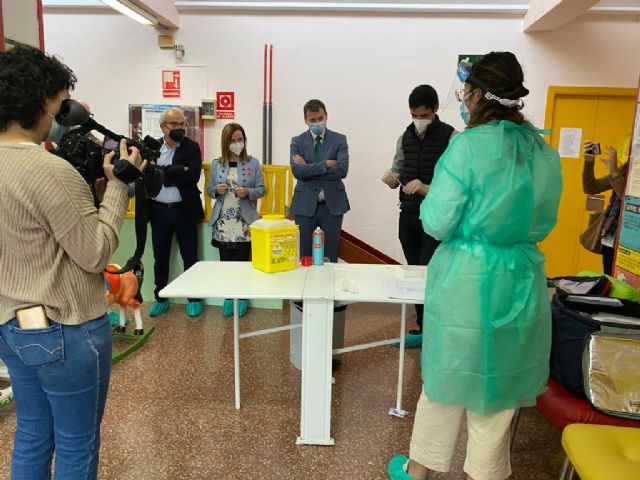 El personal de las siete Escuelas Infantiles del municipio se somete por segunda vez a las pruebas de detección del coronavirus - 1, Foto 1
