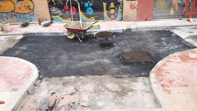 Fomento sustituye el pavimento y mejora la accesibilidad en el callejón Brujera del barrio de San Nicolás - 2, Foto 2
