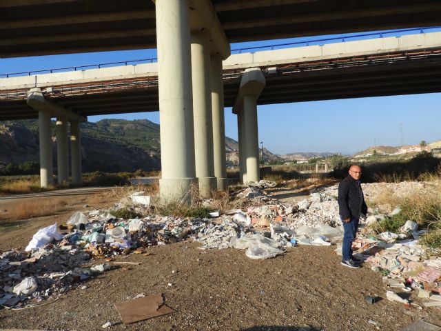 Lorca se llena de escombreras ilegales - 2, Foto 2