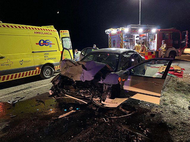 Accidente de tráfico en El Sabinar (Moratalla) - 1, Foto 1