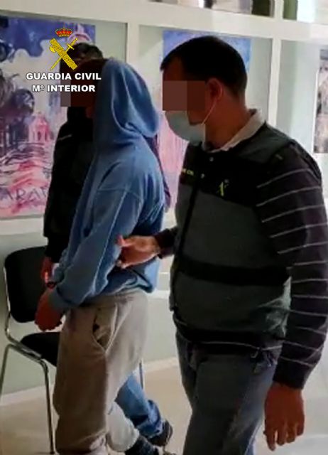 La Guardia Civil localiza y detiene en Cehegín a un huido de la justicia - 5, Foto 5