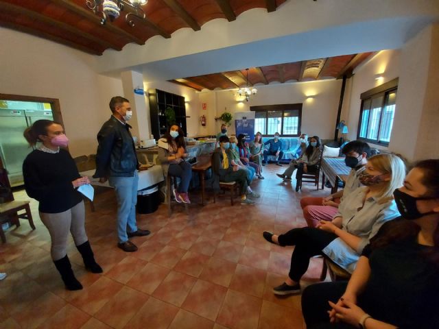 El albergue municipal de La Almudema reabre sus puertas tras años cerrado con un intercambio Erasmus Plus en el que participan jóvenes de diversos países europeos - 2, Foto 2