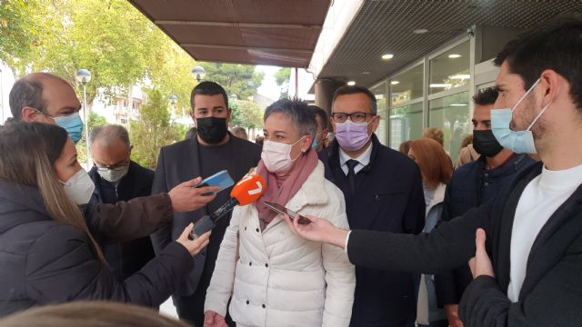 Concentración en el hospital del Noroeste para protestar por la falta de médicos - 2, Foto 2