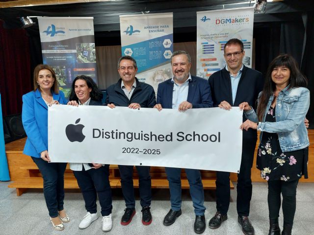 El IES Alcántara de Alcantarilla es el único centro educativo de la Región distinguido como centro Apple School - 1, Foto 1