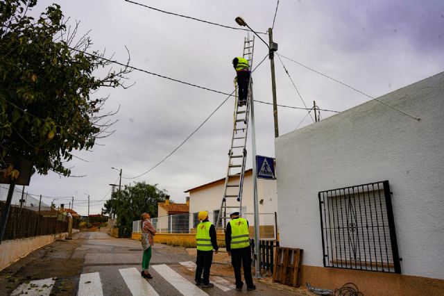 La Concejalía de Vertebración del Territorio y Lucha Contra la Despoblación impulsa la renovación integral del alumbrado público de la Plaza de Las Canales con una inversión de 6.911€ - 1, Foto 1