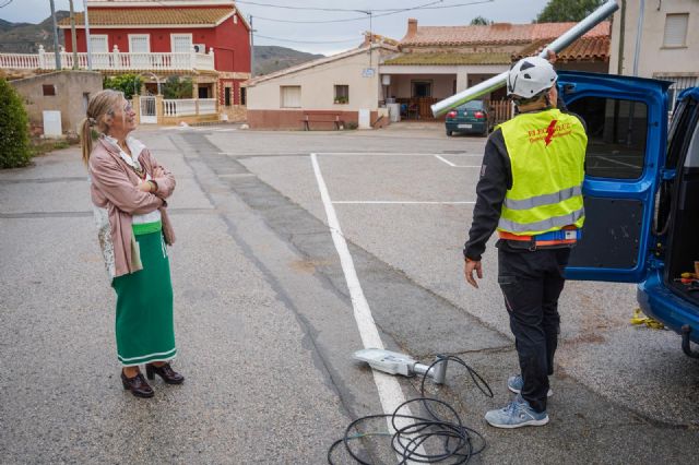 La Concejalía de Vertebración del Territorio y Lucha Contra la Despoblación impulsa la renovación integral del alumbrado público de la Plaza de Las Canales con una inversión de 6.911€ - 3, Foto 3
