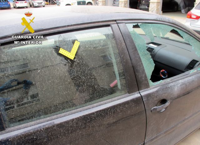 La Guardia Civil desmantela en San Javier un grupo delictivo juvenil dedicado a la comisión de delitos contra el patrimonio - 4, Foto 4