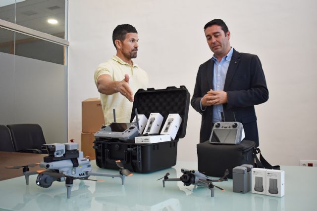 La Policía Local refuerza sus tareas de vigilancia en barrios y pedanías con dos drones de última generación - 1, Foto 1