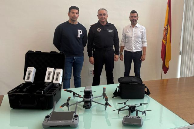 La Policía Local refuerza sus tareas de vigilancia en barrios y pedanías con dos drones de última generación - 2, Foto 2