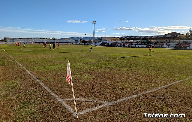 El Grupo Socialista denuncia la falta de previsión en la resiembra del Campo de fútbol Juan Cayuela, Foto 1