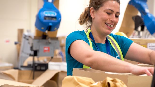 Con una concentración del 65% de los pedidos en las primeras 48 horas y picos de gestión de 200.000 artículos al día - 2, Foto 2