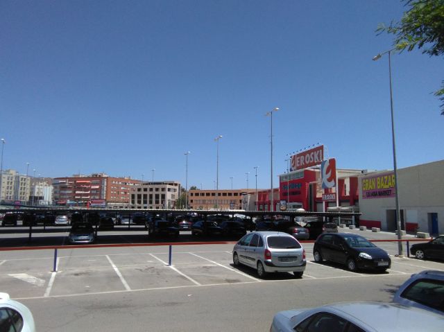 El PSOE exige al PP que solucione los problemas de aparcamiento en la Plaza de las Hortalizas en San Cristóbal y en el Centro Comercial San Diego - 1, Foto 1