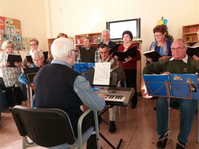 Los clubes de mayores celebran la Navidad con numerosas actividades - 1, Foto 1