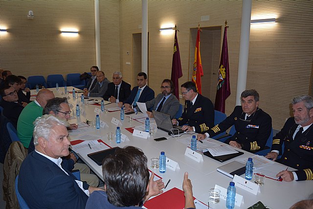 Los puertos deportivos obtendrán rebajas de hasta el 35 por ciento del canon por desarrollar actividades náuticas y lograr la bandera azul - 1, Foto 1