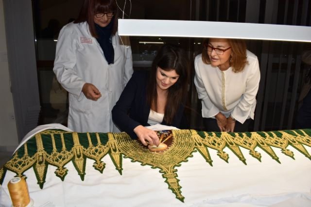 Visita de Miriam Guardiola, consejera de Turismo y Cultura, al Paso Blanco - 1, Foto 1