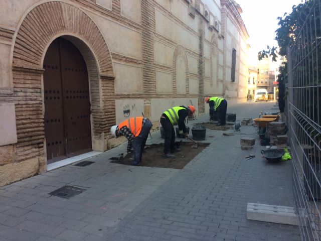 Starts the repair of the damages in the cobbled streets Santiago, San Ramn, Macario and Raso de Andreo, Foto 4