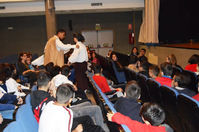 El colegio 'Monte Azahar' hace un guiño teatral a la historia de Las Torres de Cotillas - 1, Foto 1