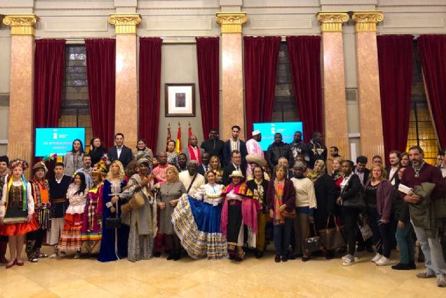 Murcia celebra el Día del Migrante con un alegato a la riqueza cultural y los derechos humanos - 1, Foto 1