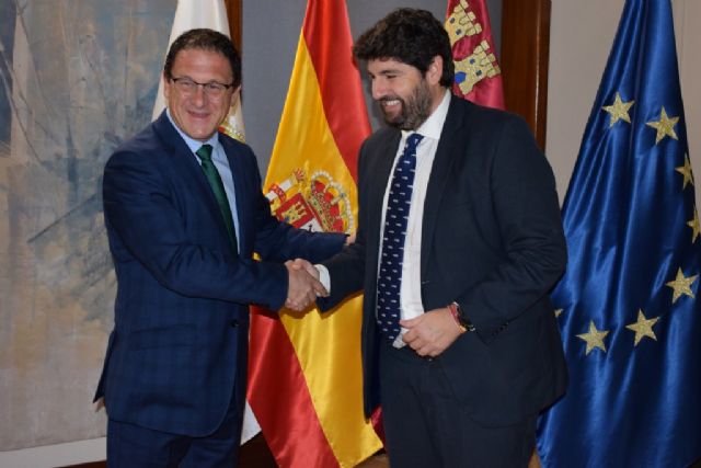 El alcalde de Mazarrón expone al presidente del gobierno regional las prioridades para el municipio - 1, Foto 1