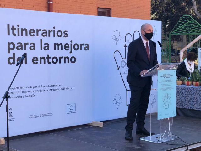 Empleo califica de éxito los resultados del proyecto piloto para la mejora urbana del entorno del barrio de La Paz - 1, Foto 1