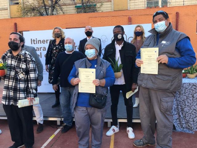 Empleo califica de éxito los resultados del proyecto piloto para la mejora urbana del entorno del barrio de La Paz - 4, Foto 4