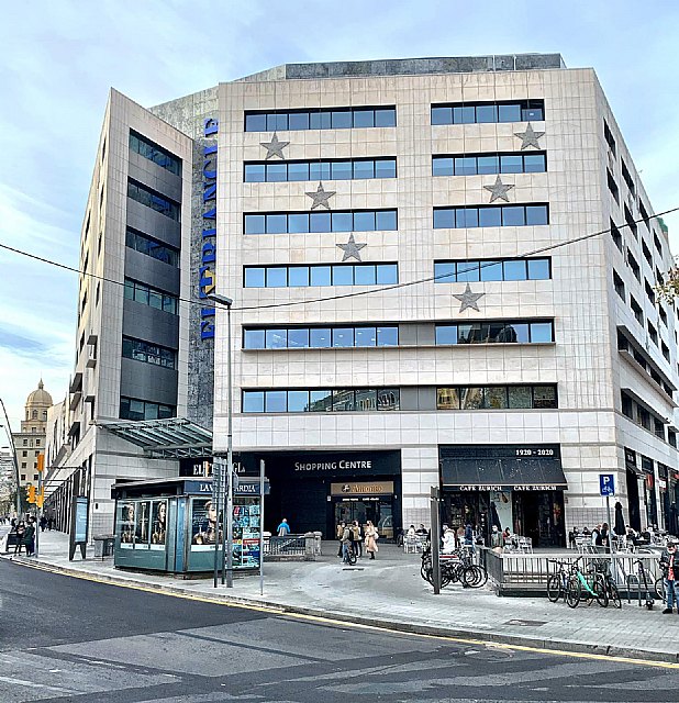 El Triangle baja a la rambla - 1, Foto 1