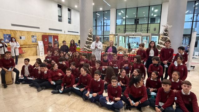 El Área III de Salud inaugura su Belén navideño con la participación del Colegio Las Mercedarias - 2, Foto 2
