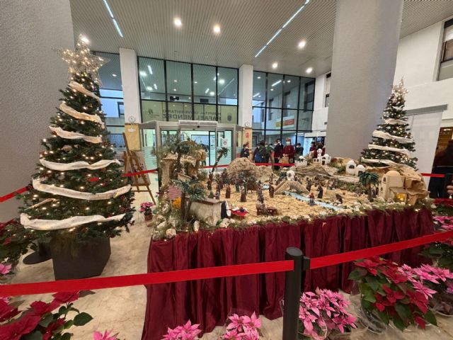 El Área III de Salud inaugura su Belén navideño con la participación del Colegio Las Mercedarias - 3, Foto 3