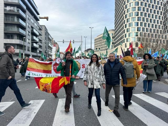 Cano: El campo español dice en Bruselas basta ya ante tanto recorte y tanta injusticia - 3, Foto 3