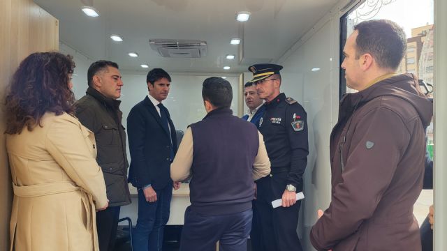 El Gobierno local de Molina de Segura refuerza el servicio de la Policía Local con la puesta en marcha de la nueva Unidad Aérea y de un nuevo vehículo de la Unidad de Atención a la Ciudadanía - 3, Foto 3