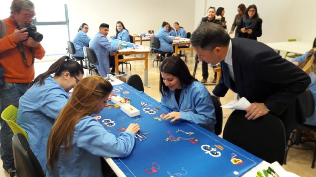 El Alcalde anuncia una batería de 29 acciones formativas para los jóvenes desempleados en el marco del proyecto Empleo Joven - 1, Foto 1